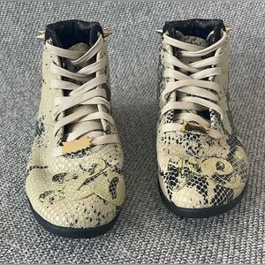 Reebok Melody Ehsani x Question  “Love” Mid Top Sneakers- NWOT- Women’s 8.5 USA